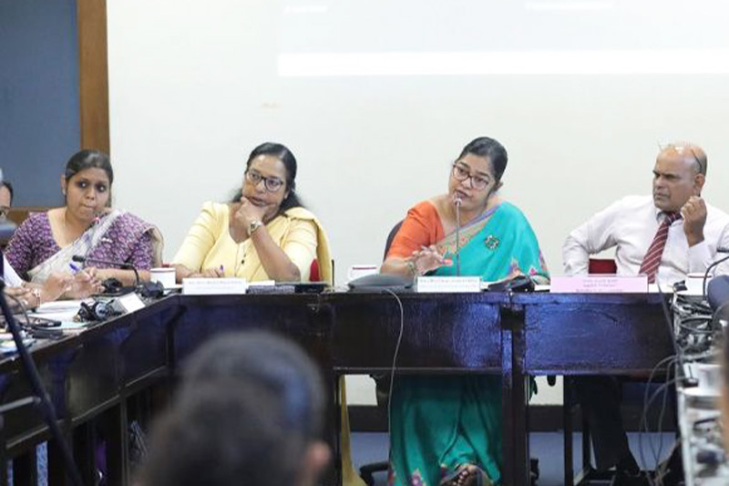 අධිකරණයෙහි විභාග වන නඩුවලට පාර්ලිමේන්තුවෙන් බලපෑම් කිරීම සහ වින්දිතයන් වෙනුවෙන් පෙනී සිටීමට නීතියෙන් ම බලය සහිත නිලධාරීන් දඩයම් කිරීමේ දේශපාලනය